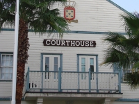 Front Street courthouse © Photocapy